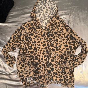 Boutique Cheetah Flow Top